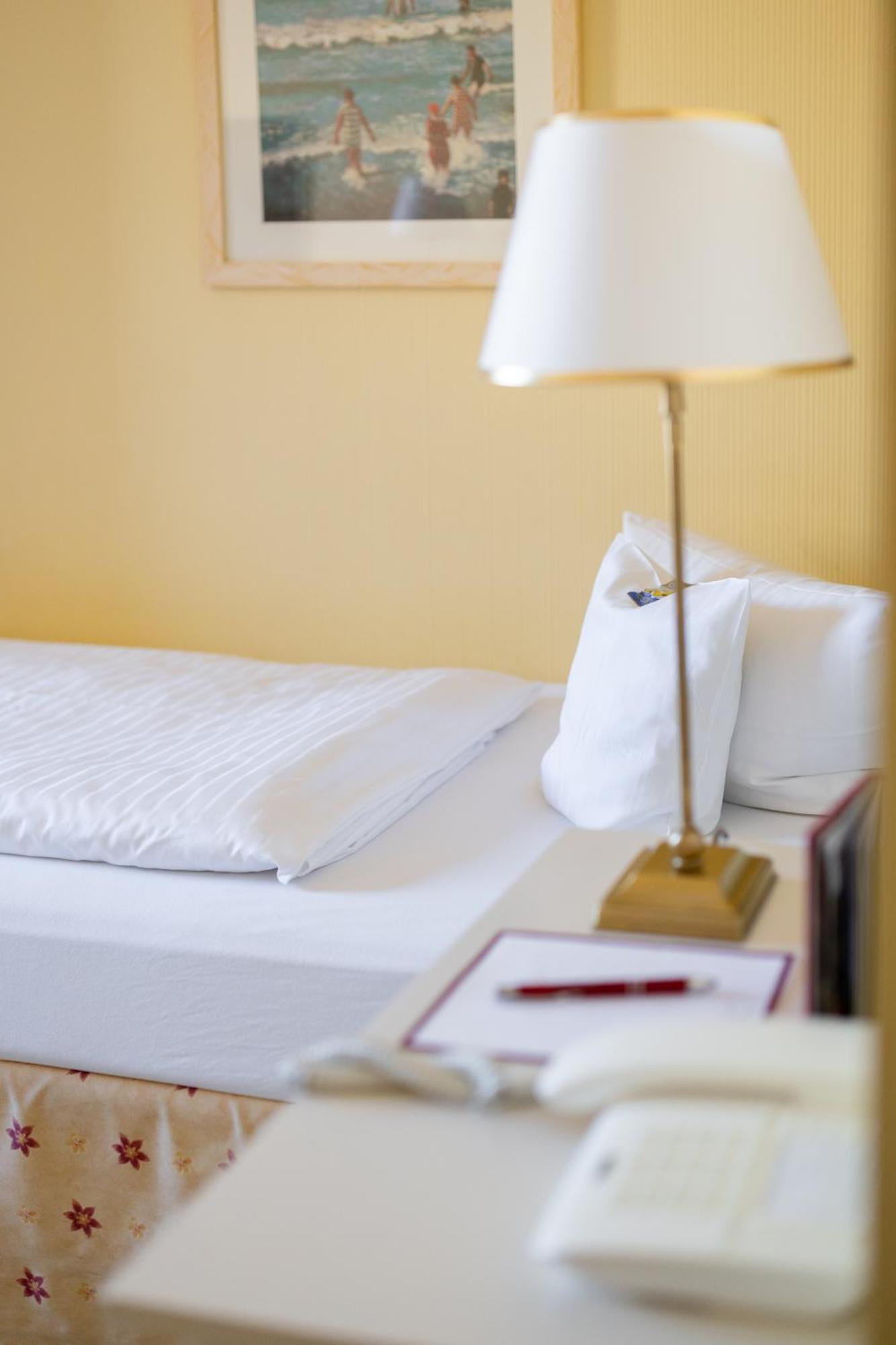 Hotel Duenenburg Westerland Eksteriør bilde
